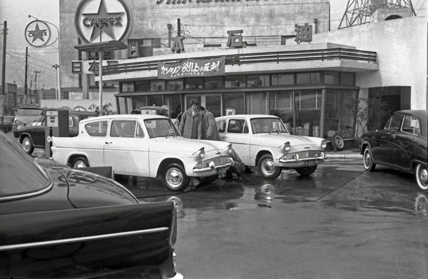 (02-5b)(057-36) 1959-67 Ford Anglia(105E) 2dr Saloon.jpg